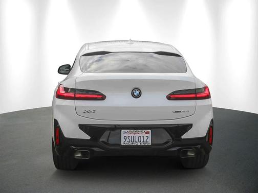 2025 BMW X4 xDrive30i