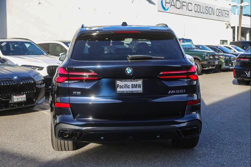 2026 BMW X5 M60i