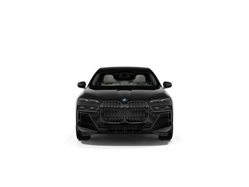 2026 BMW 750e i xDrive