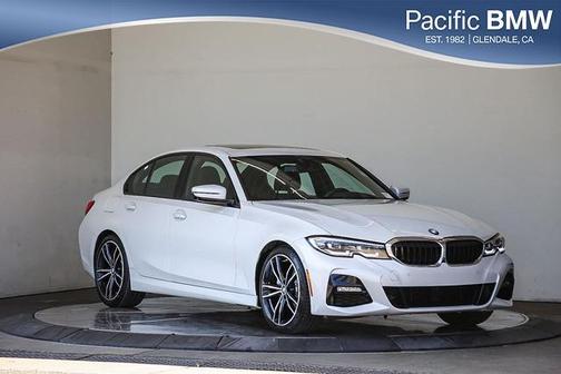 Photo 1 of 27 of 2021 BMW 330 i