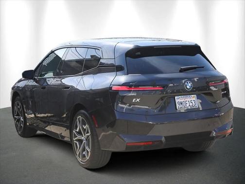 2025 BMW iX xDrive50