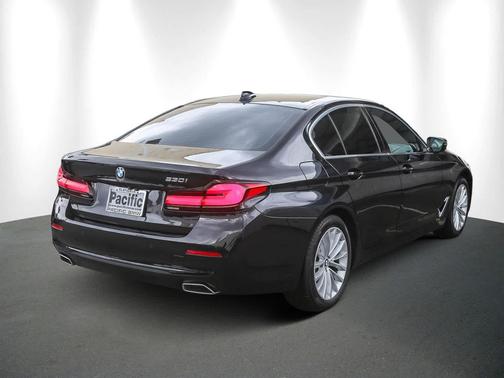 2023 BMW 530 i