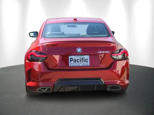 2025 BMW M240 i