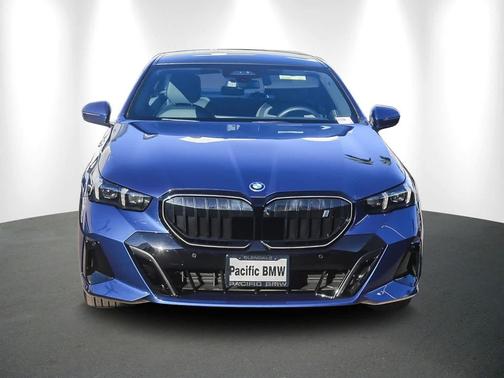 2025 BMW i5 xDrive40