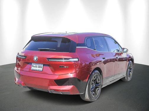 2025 BMW iX M60