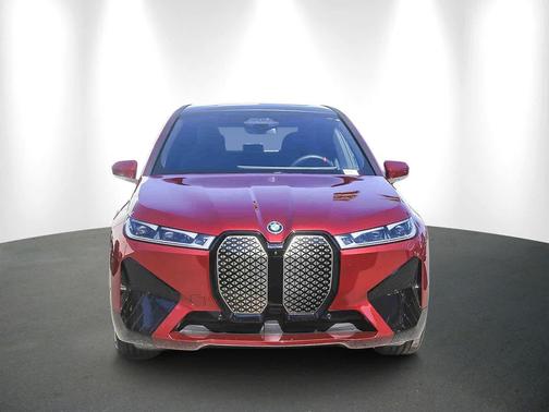 2025 BMW iX M60