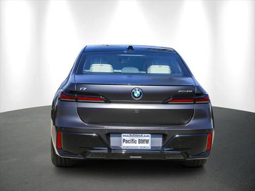 2025 BMW i7 xDrive60