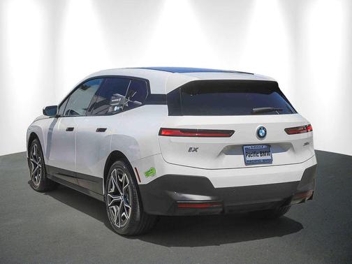 Alpine White 2024 BMW iX xDrive50