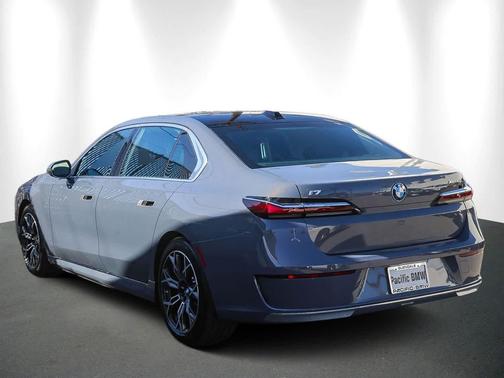 2025 BMW i7 xDrive60