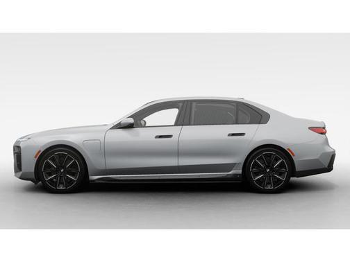2025 BMW 750e i xDrive