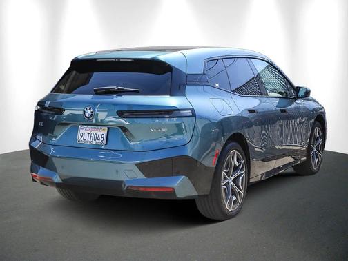 2025 BMW iX xDrive50