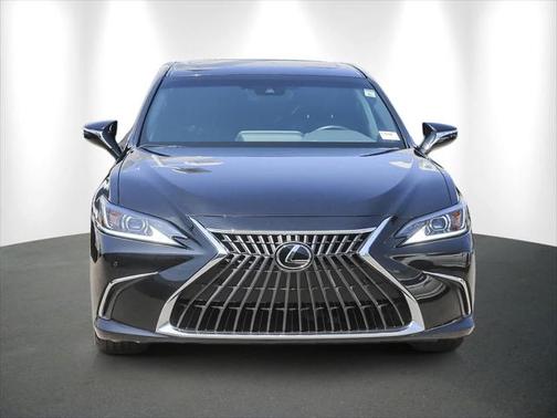 2024 Lexus ES 300h Base