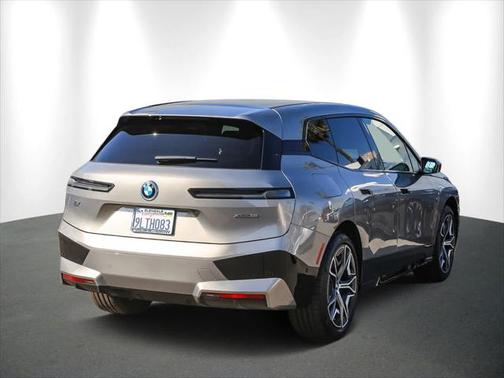 2025 BMW iX xDrive50