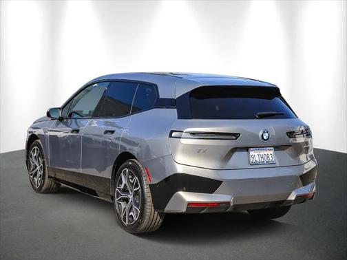2025 BMW iX xDrive50