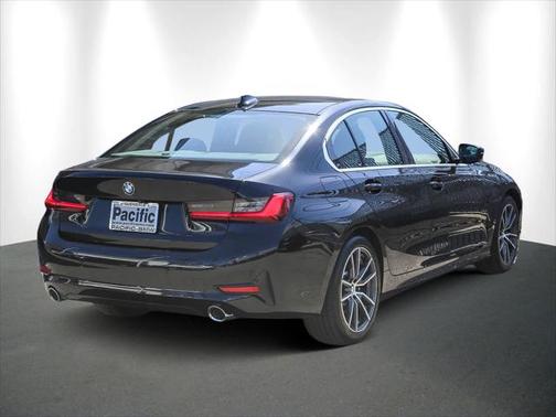 2022 BMW 330 330i