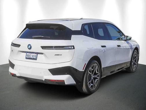 2025 BMW iX xDrive50