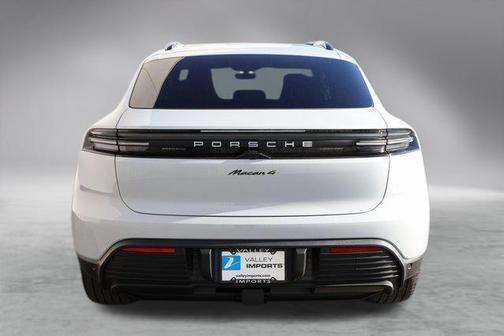 2024 Porsche Macan 4