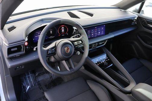 2024 Porsche Macan 4