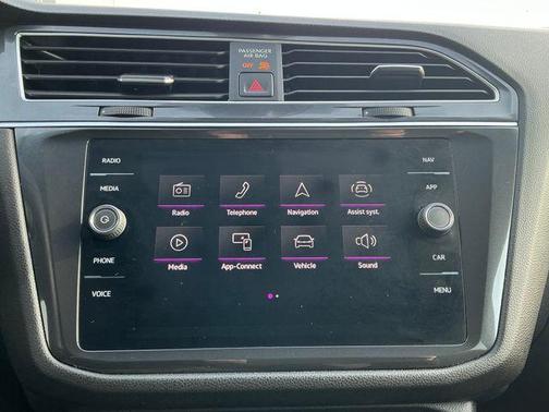 2023 Volkswagen Tiguan 2.0T SEL R-Line