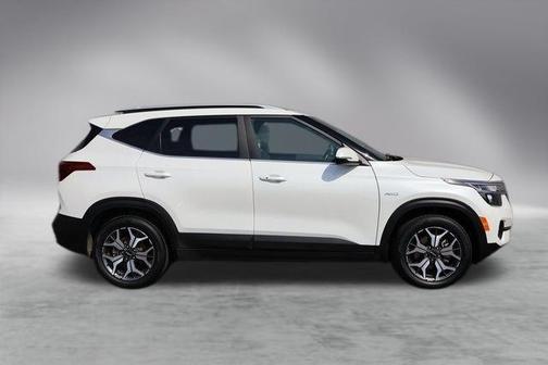 2023 Kia Seltos EX