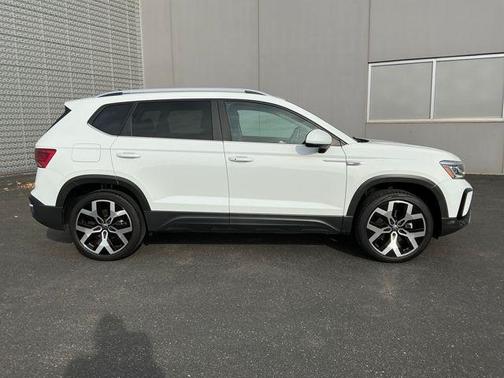 2022 Volkswagen Taos 1.5T SEL