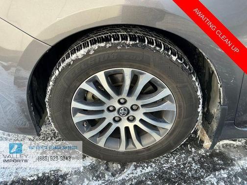 2018 Toyota Sienna L