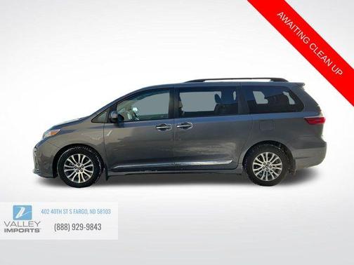 2018 Toyota Sienna L