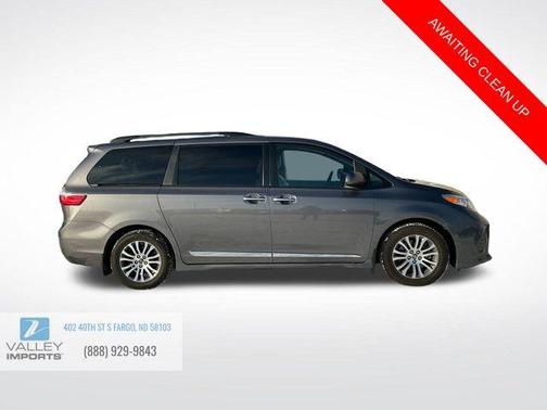 2018 Toyota Sienna L