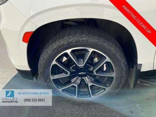 2023 Chevrolet Suburban RST