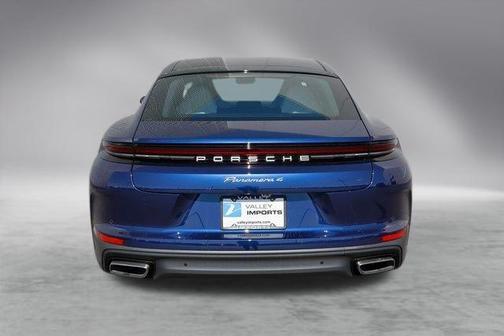 2024 Porsche Panamera 4