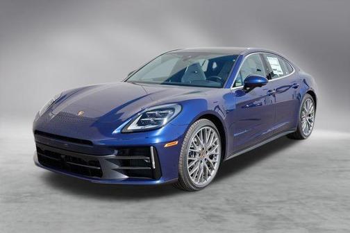2024 Porsche Panamera 4