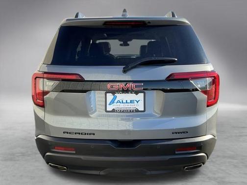2021 GMC Acadia SLT