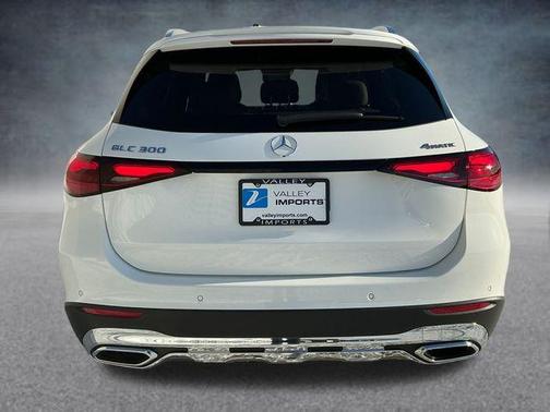 2026 Mercedes-Benz GLC 300 Base 4MATIC