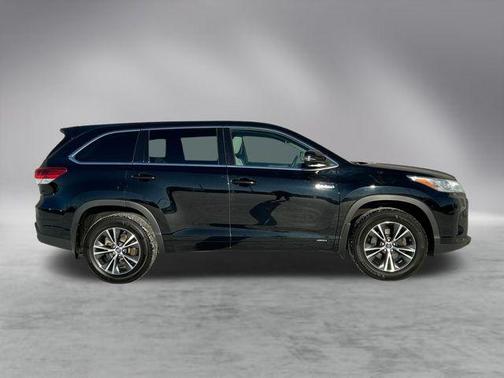 2018 Toyota Highlander Hybrid LE