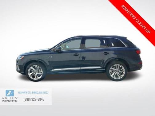 2023 Audi Q7 45 Premium