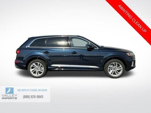 2023 Audi Q7 45 Premium