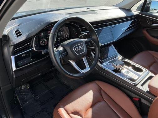 2023 Audi Q7 45 Premium