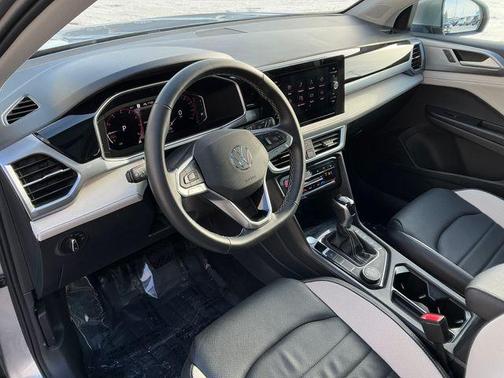 2025 Volkswagen Taos 1.5T SEL