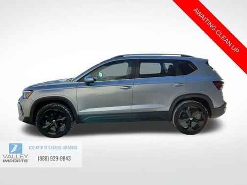 2025 Volkswagen Taos 1.5T SEL