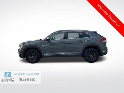 2023 Volkswagen Atlas Cross Sport 3.6L V6 SEL Premium R-Line