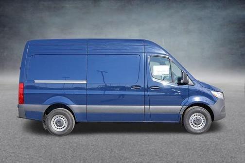 2025 Mercedes-Benz Sprinter 2500 Standard Roof