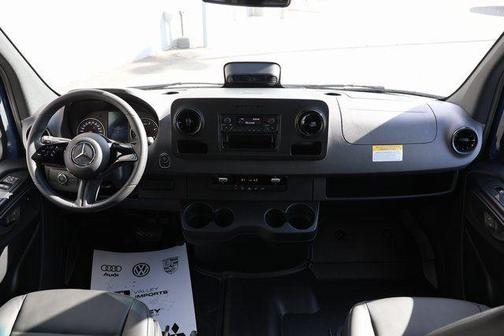 2025 Mercedes-Benz Sprinter 2500 Standard Roof