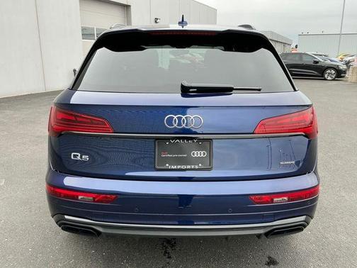 2025 Audi Q5 45 S line quattro Premium