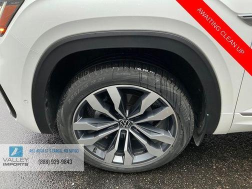 2023 Volkswagen Atlas Cross Sport 3.6L V6 SEL Premium R-Line