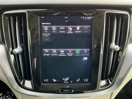 2020 Volvo S60 T6 Momentum