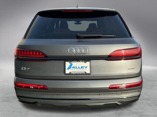 2022 Audi Q7 55 Premium Plus