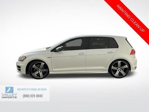2016 Volkswagen Golf R 4-Door