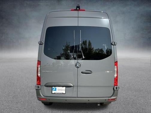 2025 Mercedes-Benz Sprinter 2500 144 WB Standard Roof Passenger