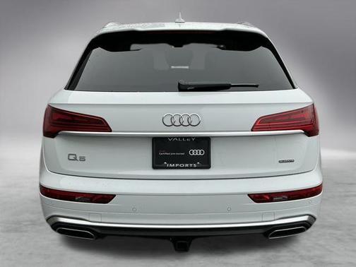 2022 Audi Q5 45 S line quattro Premium