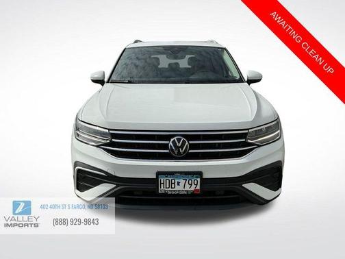 Pure White 2022 Volkswagen Tiguan 2.0T SE